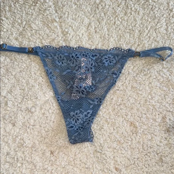 Victoria's Secret Lace Panties in Blue and Mauve - Picture 6 of 7